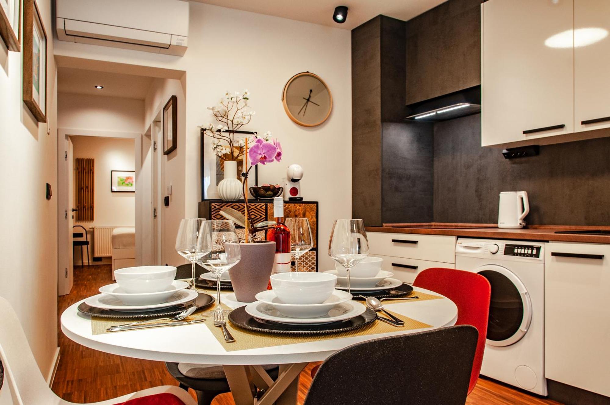 Six In The City Apartment, ลูบลิยานา ภายนอก รูปภาพ