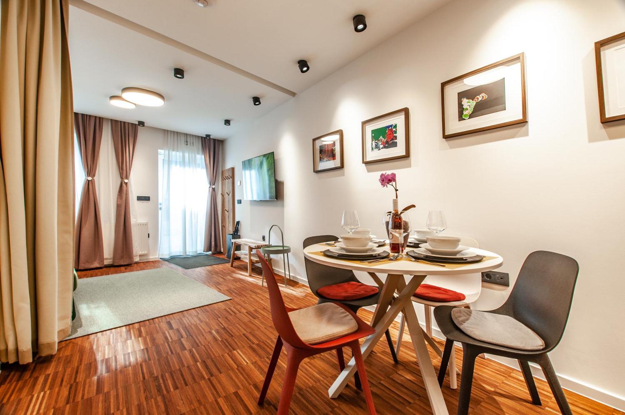 Six In The City Apartment, ลูบลิยานา ภายนอก รูปภาพ